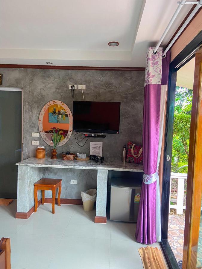 Thai Smile Bungalows Koh Lanta Exterior photo