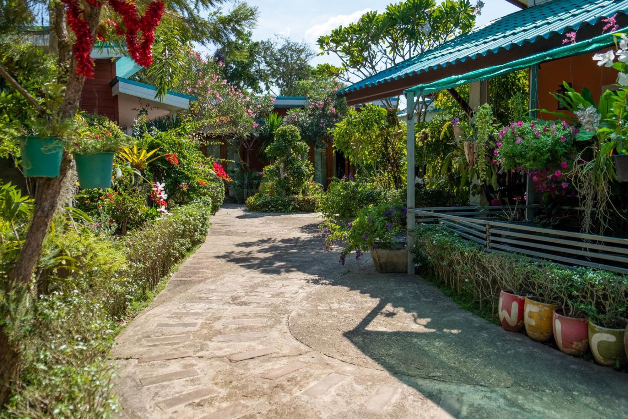 Thai Smile Bungalows Koh Lanta Exterior photo